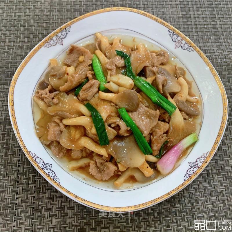 平菇炒肉片