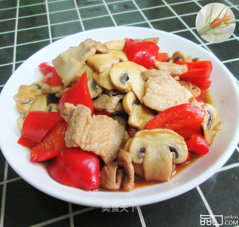 红椒五花肉炒蘑菇