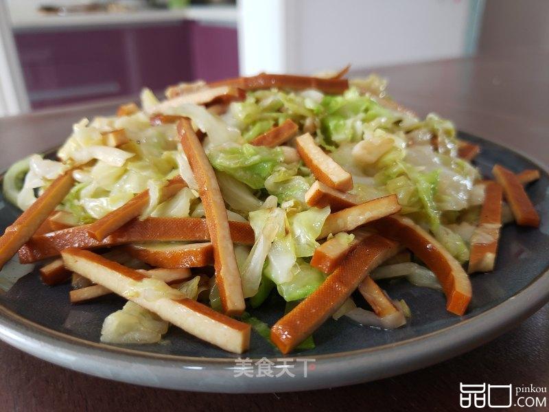 包菜炒豆干