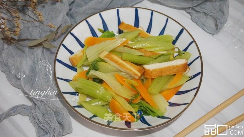 降压低脂：西芹炒香干