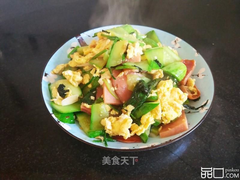 黄瓜菠菜炒鸡蛋