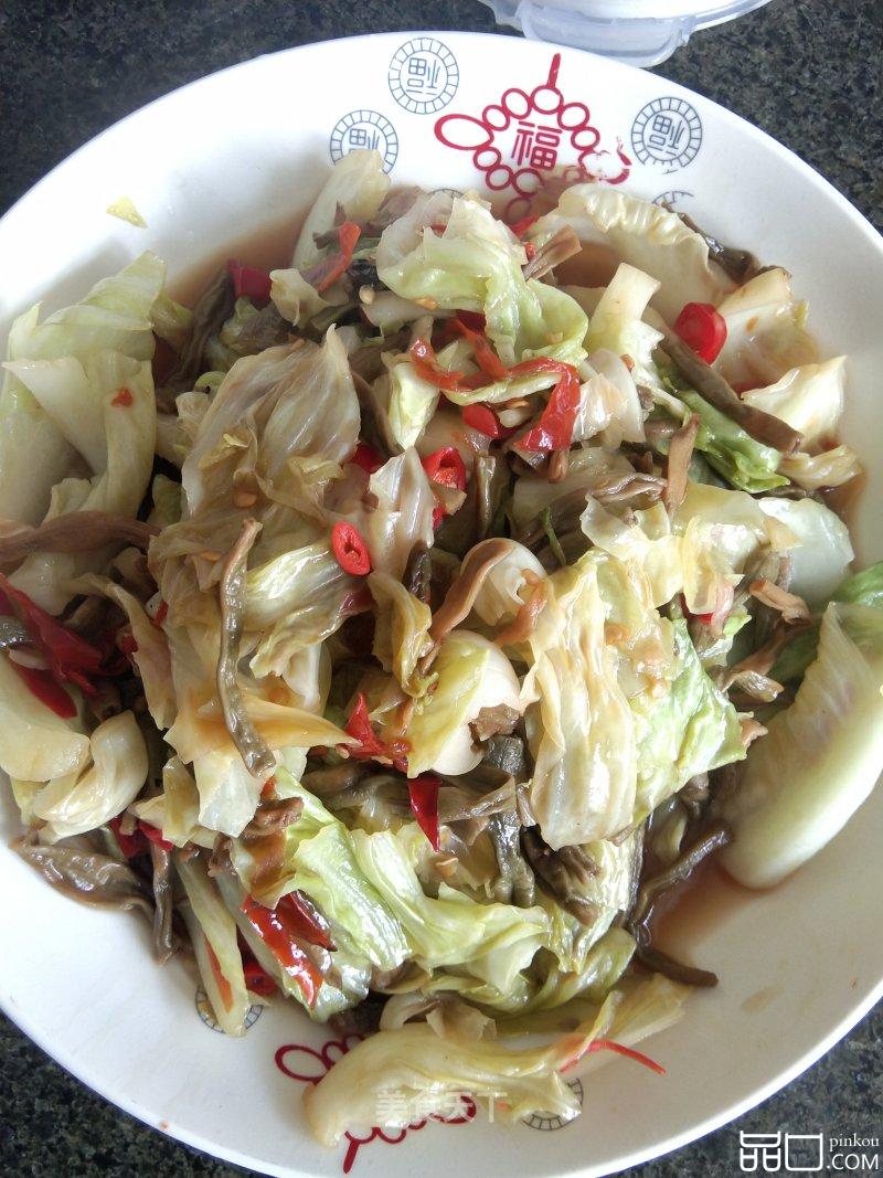 辣椒炒手撕包菜