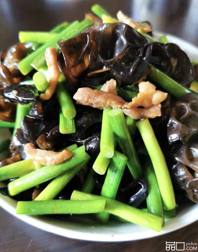 蒜苔黑木耳炒肉丝