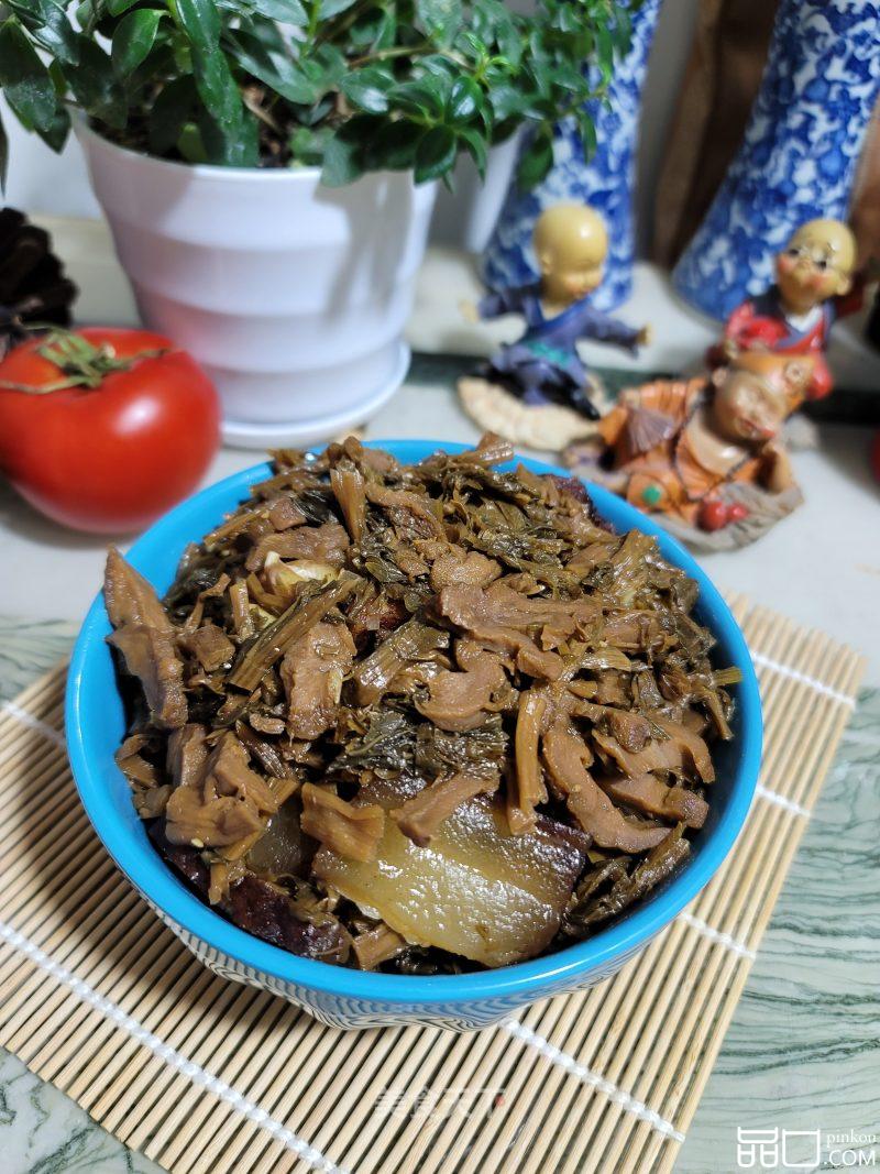 腊肉焖大头菜
