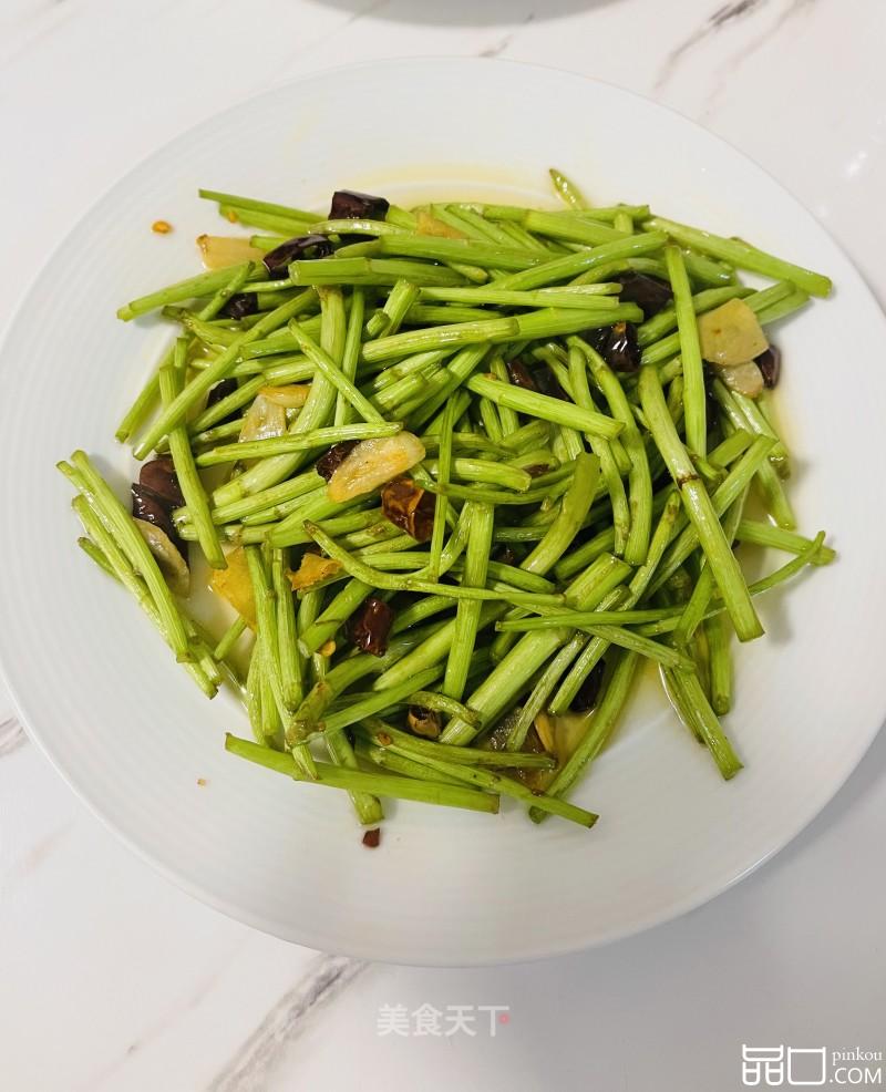 炝炒藜蒿