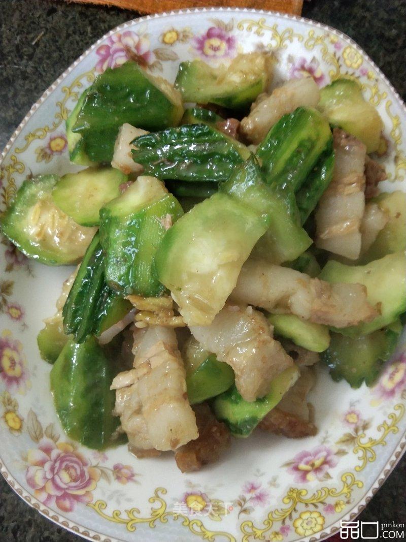 烧肉焖炒丝瓜