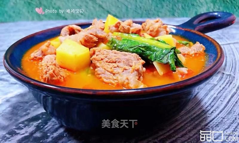 西红柿土豆青菜炖牛肉