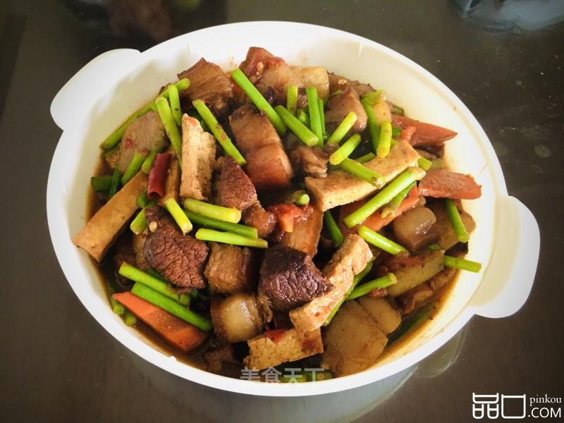 家庭版红烧肉大烩菜