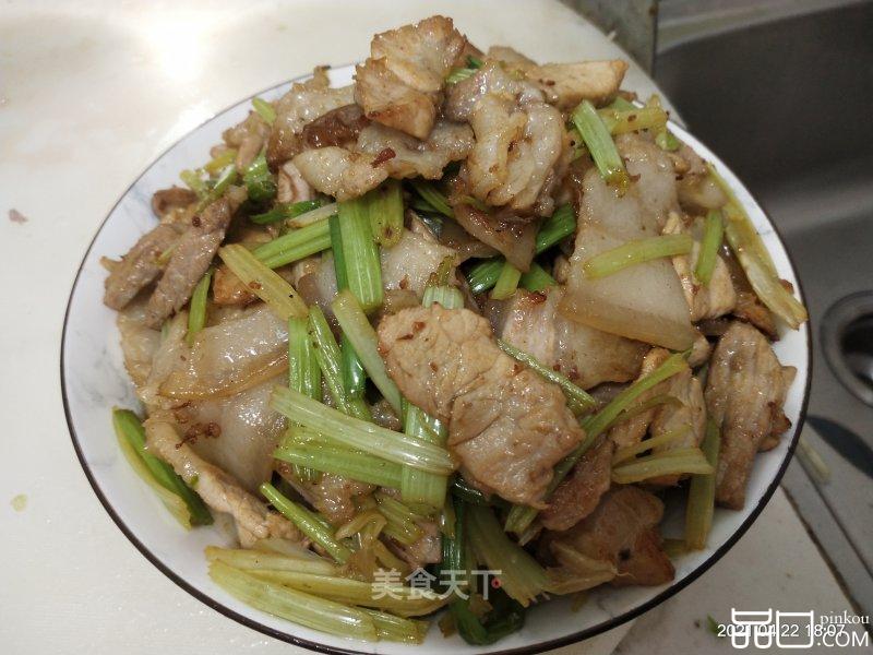 猪肉肉炒芹菜