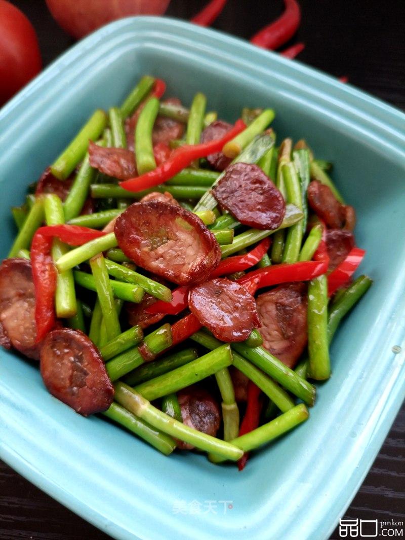 “家常小炒”腊肠炒蒜苔