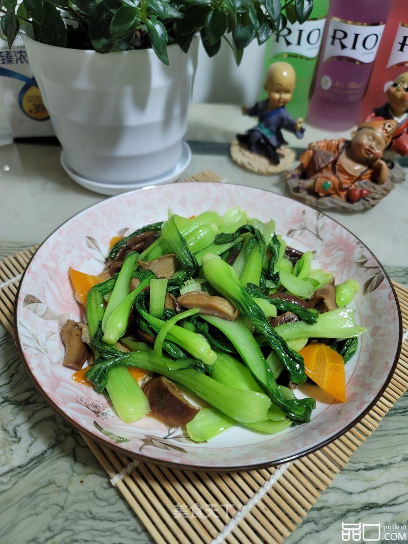 香菇胡萝卜炒上海青