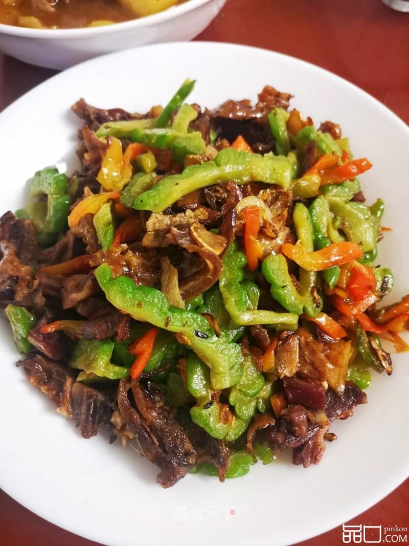 苦瓜炒风干鹅