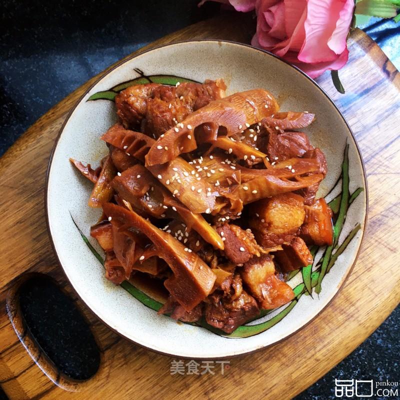 红烧肉炖春笋