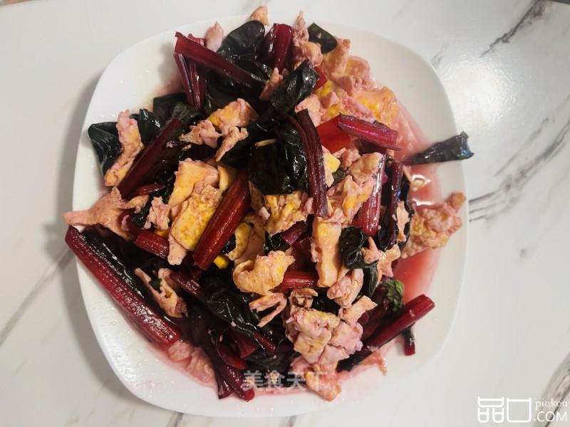 红菠菜炒鸡蛋