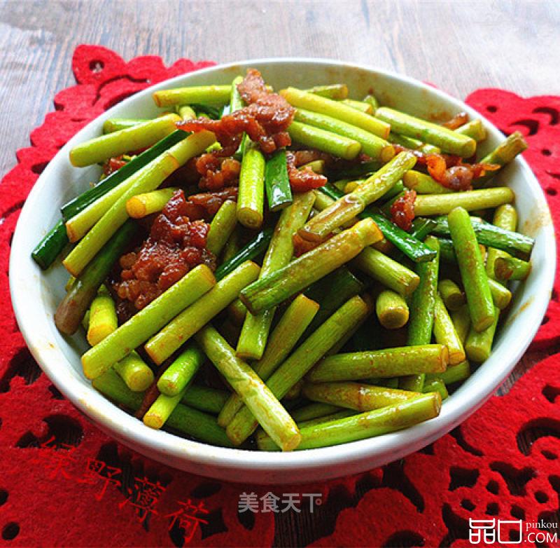 肉丝炒嫩蒜苔