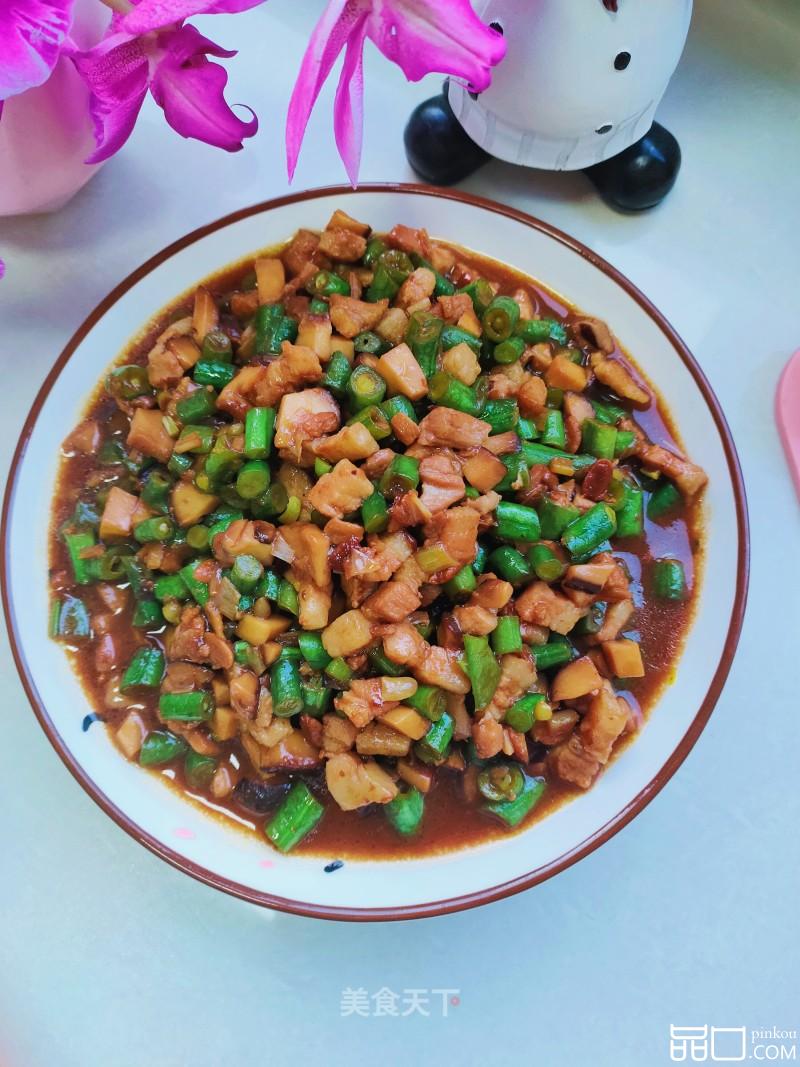 酱烧肉末香菇丁