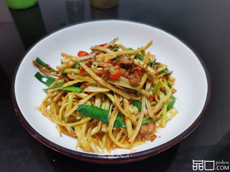 手撕小笋炒肉