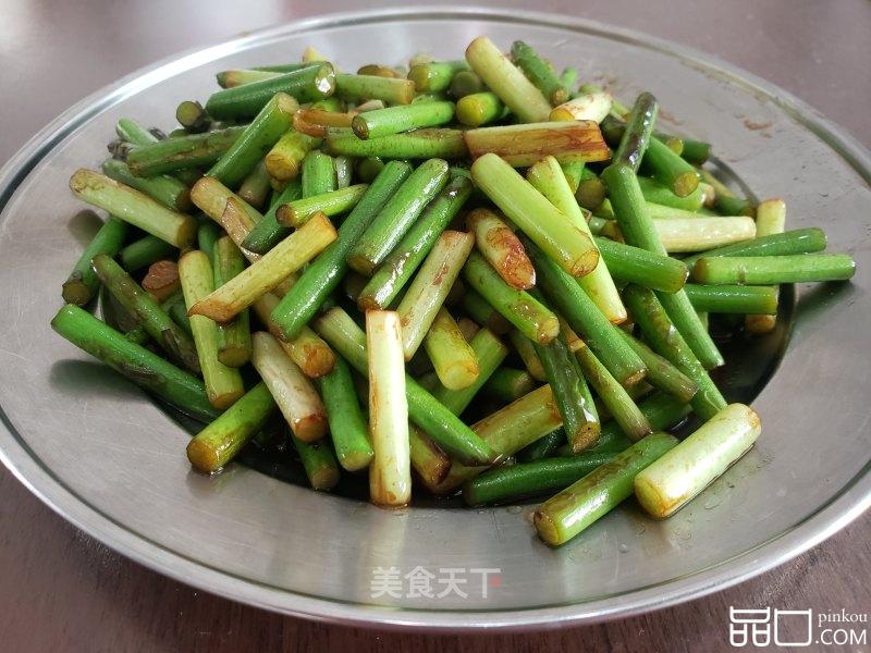 清炒蒜苔