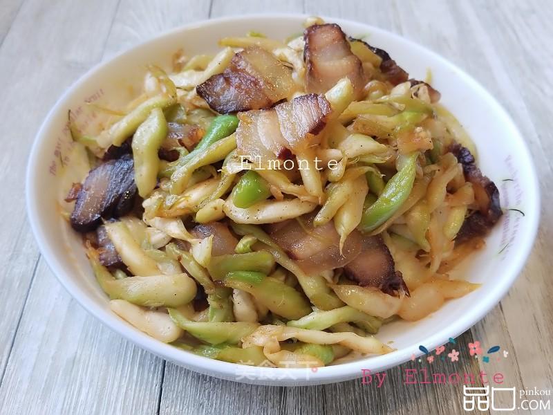 腊肉炒榨菜