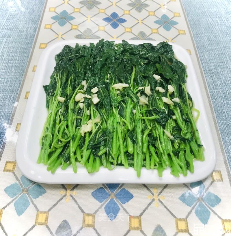 蒜末炒苋菜