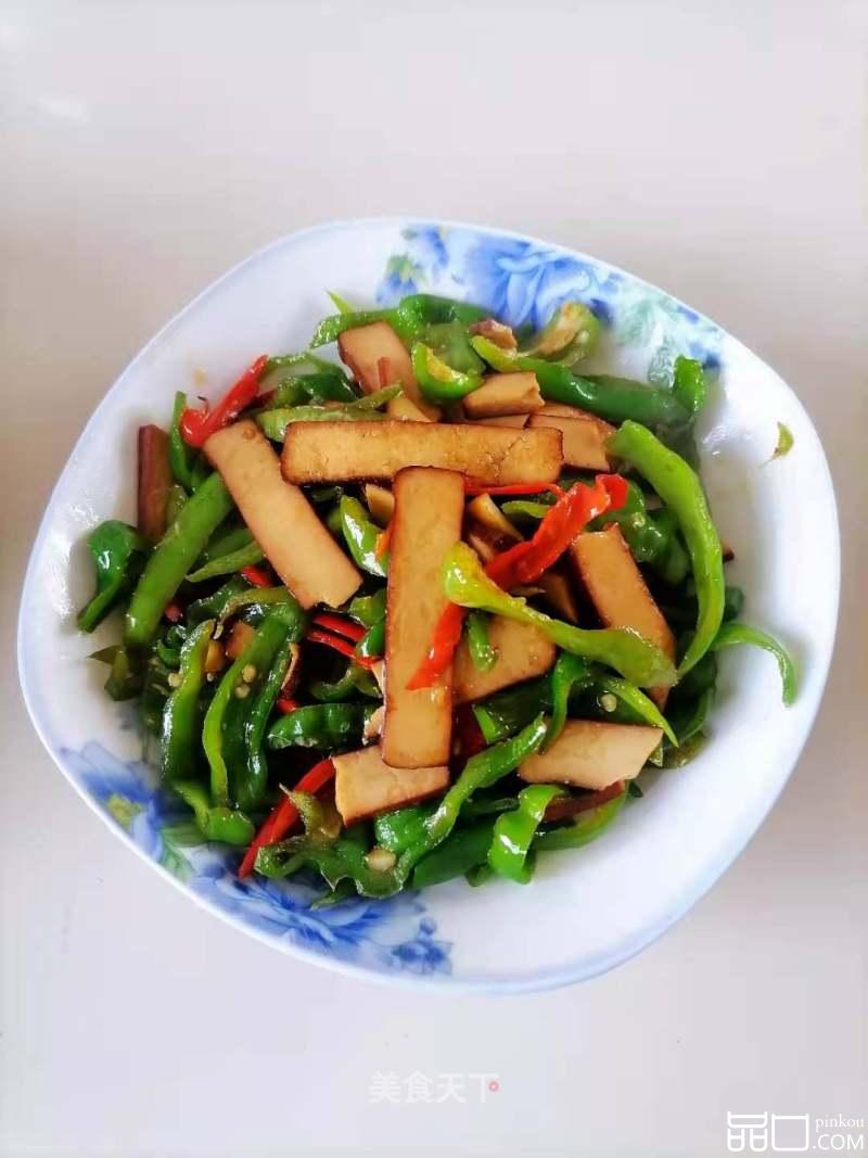 青椒炒鸡蛋干