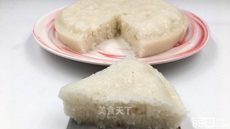 广式白糖糕，材料简单口感醇香，爽口不粘牙，有一种独特的香味。
