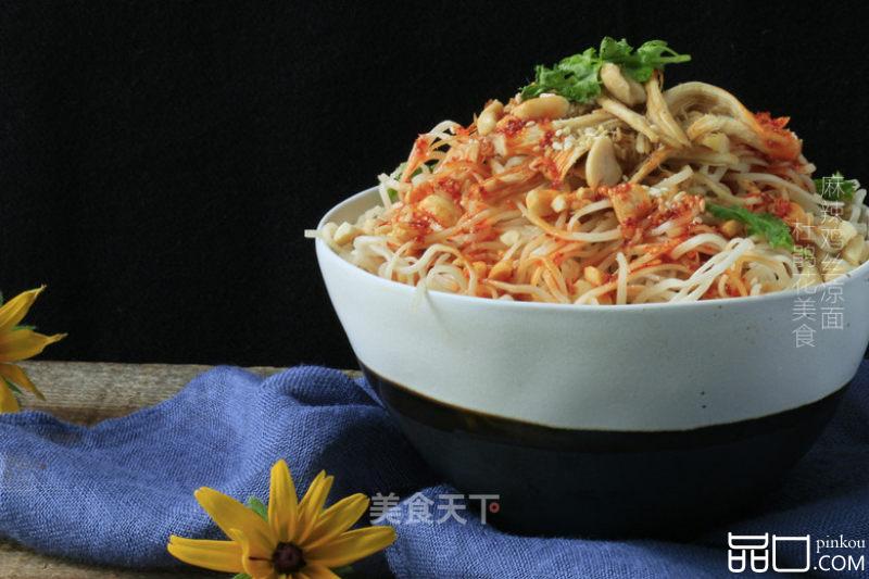 麻辣鸡丝凉面