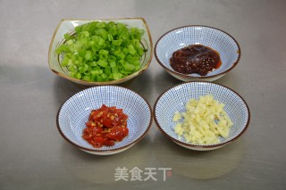 5分钟开胃下饭的香辣豆腐步骤3