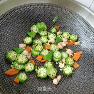 秋葵虾仁滑蛋步骤14