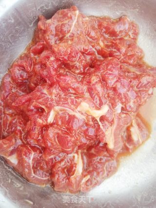 彩椒肉丝步骤2