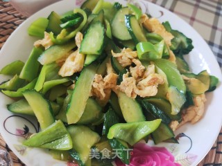青椒黄瓜炒鸡蛋步骤11