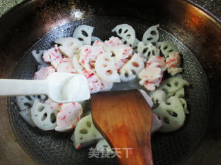虾味球炒莲藕步骤8