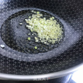 糖醋吮指虾步骤4