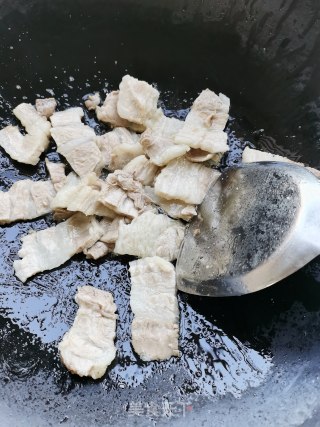 五花肉炒竹笋步骤4