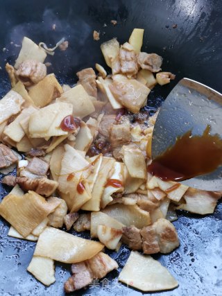 五花肉炒竹笋步骤9