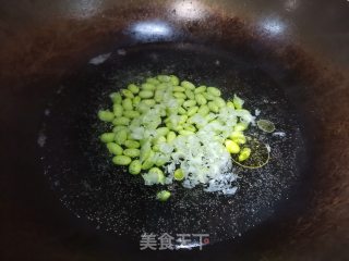 毛豆炒肉皮步骤4