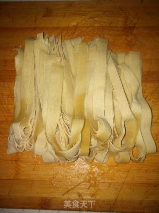 双椒烧豆皮步骤1