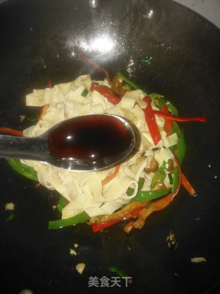 双椒烧豆皮步骤8
