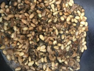 梅菜炒黄豆步骤7