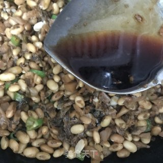 梅菜炒黄豆步骤9