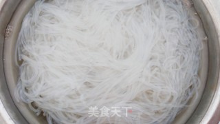 蒜蓉粉丝花蛤步骤3
