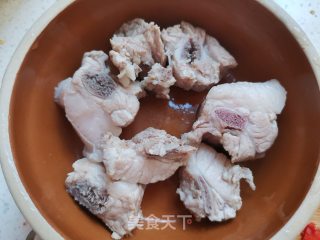 剁辣椒蒸排骨步骤2