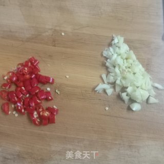 酸辣娃娃菜步骤2