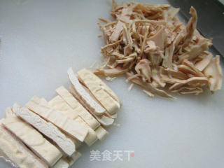 豆腐干烧水笋步骤2