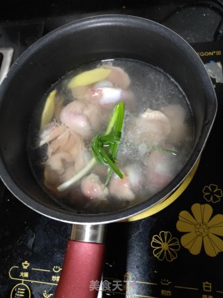 酸辣鸡杂步骤1