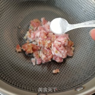 肉末蟹味菇炒茭白步骤10