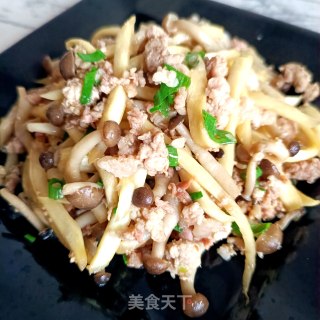 肉末蟹味菇炒茭白步骤21
