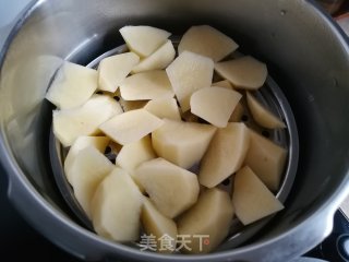 五香土豆步骤2