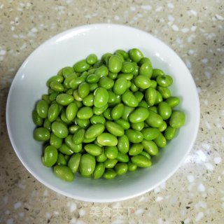 五花肉焖黄豆步骤6