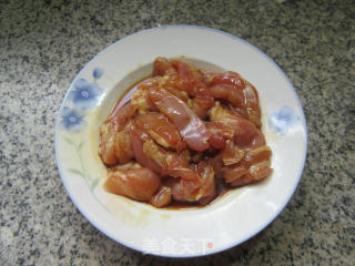 大葱豆腐干炒鸡腿肉步骤7